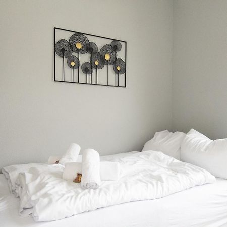 Arbeitsplatz, Balkon, Tiefgarage Naehe Neue Messe Apartment ไลป์ซิก ภายนอก รูปภาพ